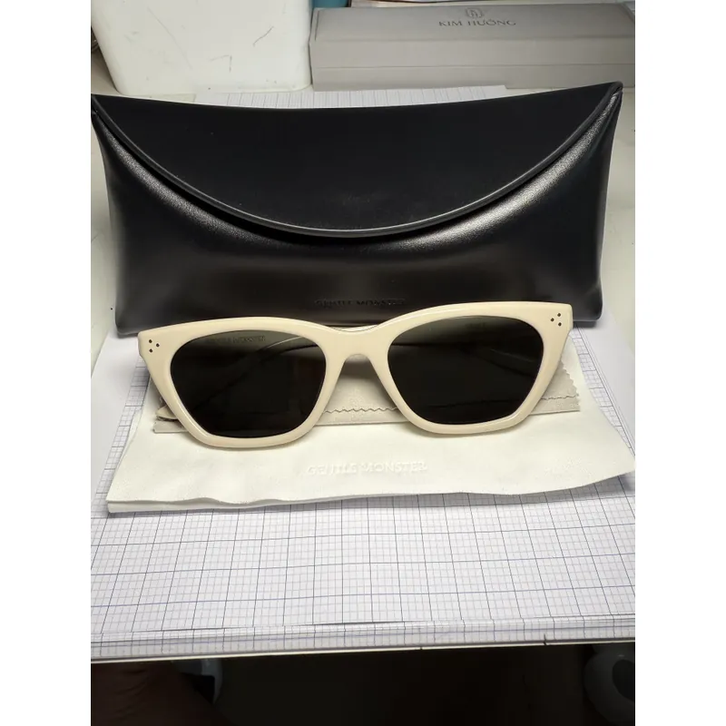 Kính Gentle Monster authentic, form mắt mèo 698514