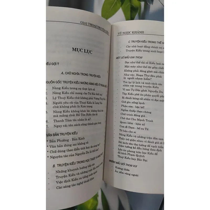 Giai thoại Truyện Kiều - Vũ Ngọc Khánh 798379