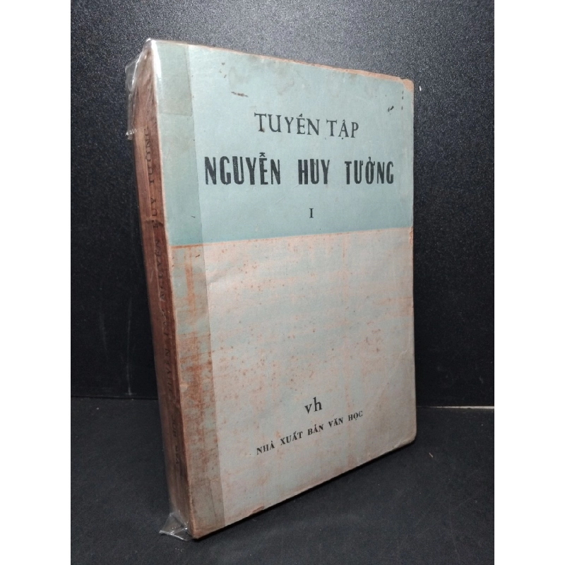 Tuyển tập Nguyễn Huy Tưởng tập 1 mới 80% bẩn bìa, ố vàng 1984 HCM2603 VĂN HỌC 919400
