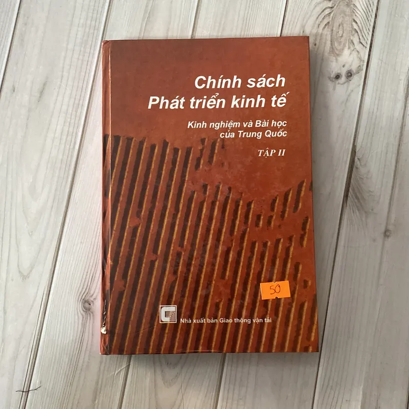 Chính sách phát triển kinh tế-Tập 2 706065