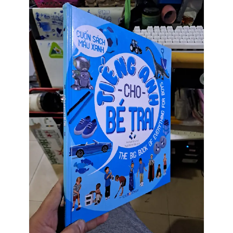 Tiếng anh cho bé trai cuốn sách màu xanh mới 90% sách màu MẸ VÀ BÉ HCM1709 Blogmeo21025 578634