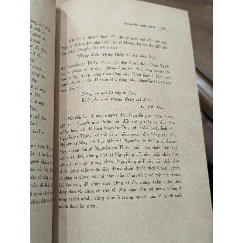 Khảo luận về cung oán ngâm khúc - Thuần Phong 1020008