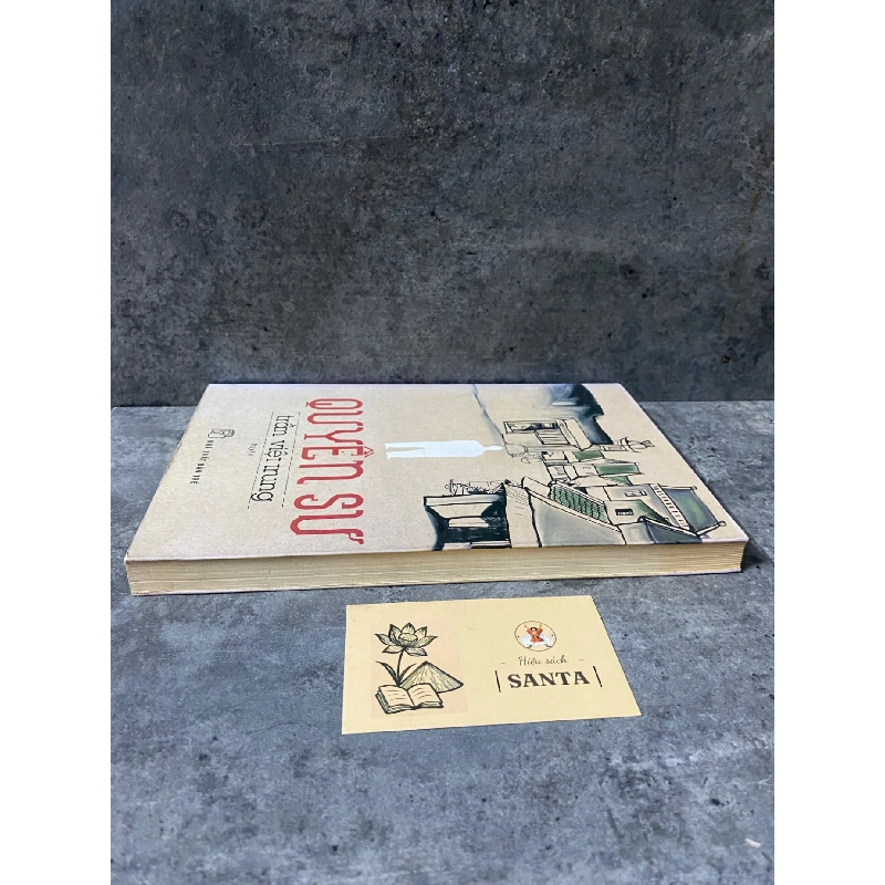 Quyền sư- Trần Việt Trung- sách lưu kho chưa qua sd,giấy xốp có ố nhẹ 788736