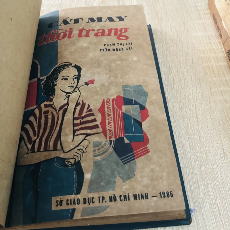 CẮT MAY THỜI TRANG 1986 933228