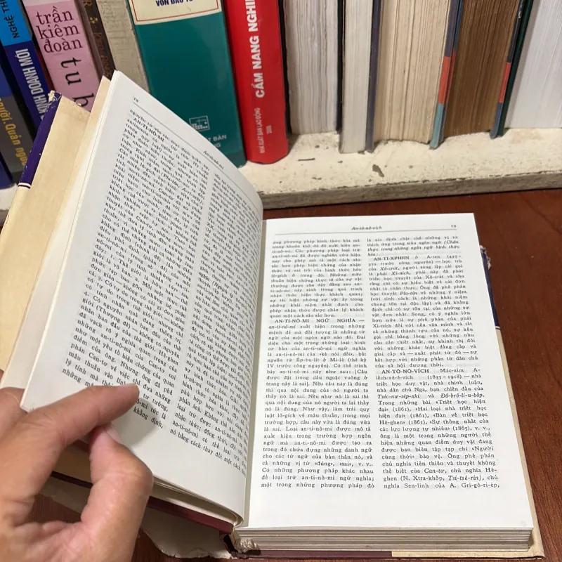 II Triết Học: Từ Điển Triết Học - In Tại Liên Xô - 1986 777787