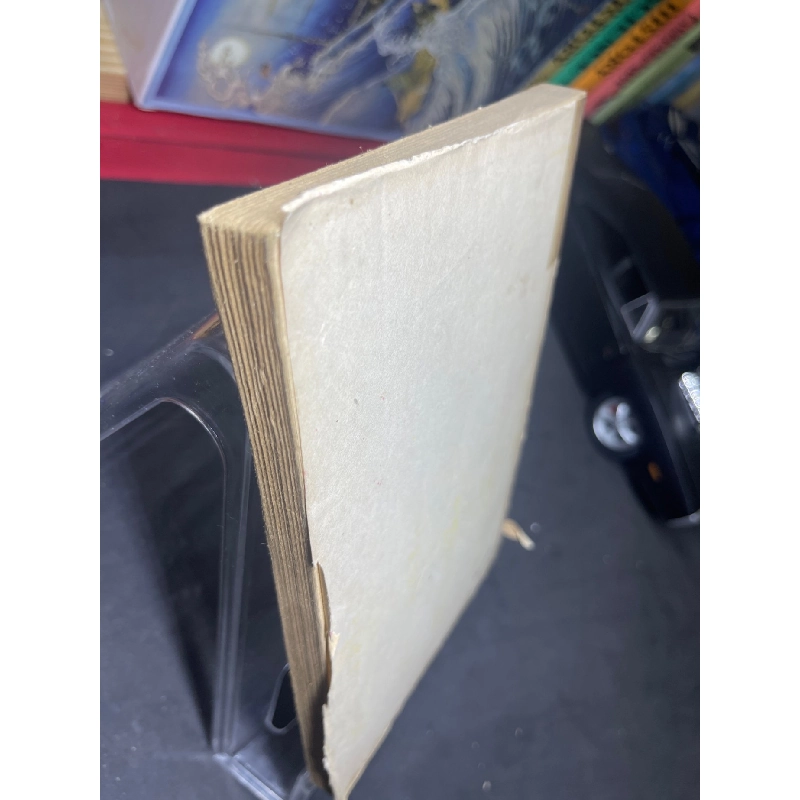 Bên hàng cù oanh 1986 mới 50% ố vàng nặng Anh Động HPB0906 SÁCH VĂN HỌC 914941