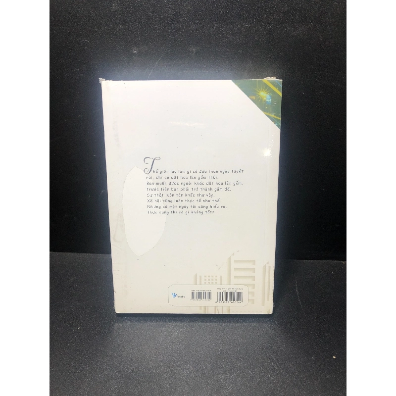 Sống thực tế giữa đời thực dụng Mễ Mông mới 100% HCM1011 912693