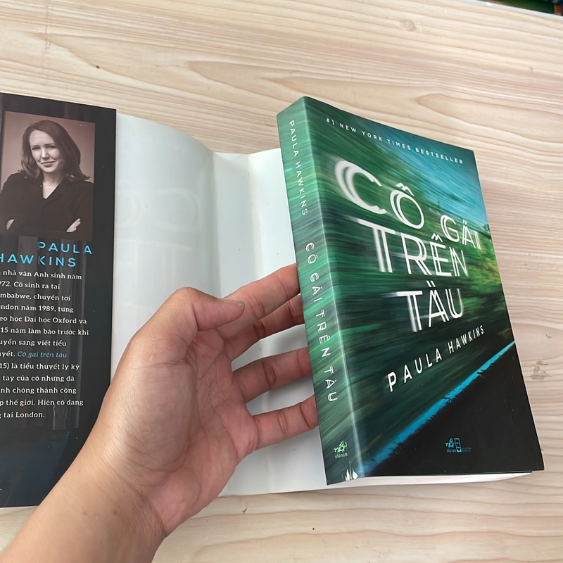 II Trinh Thám: Cô Gái Trên Tàu - PAULA HAWKINS - 2015 548464