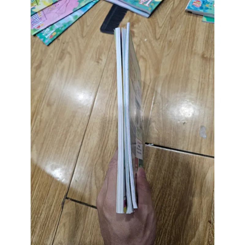 3q Văn học và tuổi trẻ không trùng như hình 
20k 730186