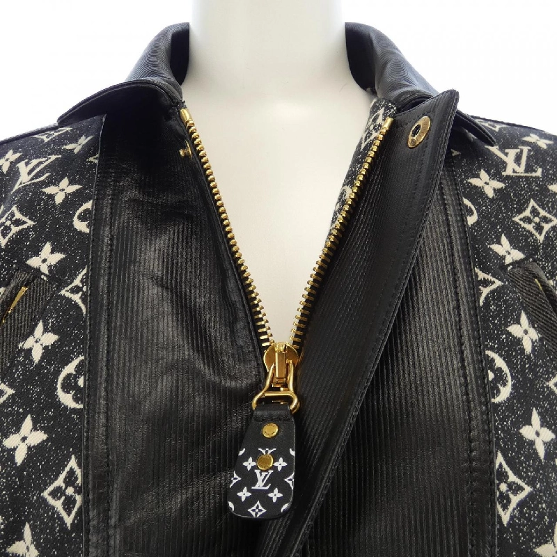 Áo khoác LOUIS VUITTON FOJA68KJ2 632561