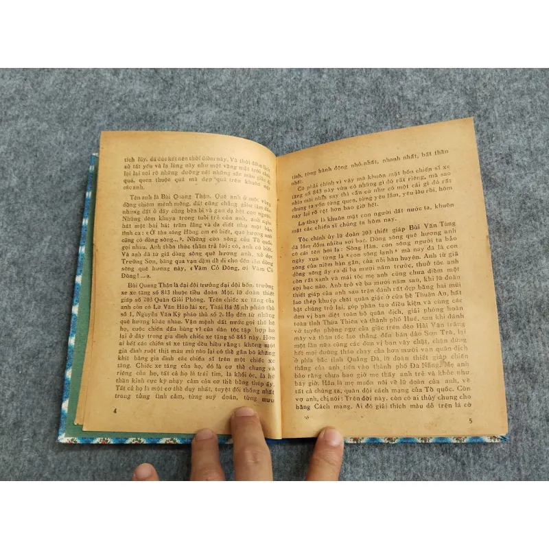 THÁP PHÁO MÙA XUÂN 606653