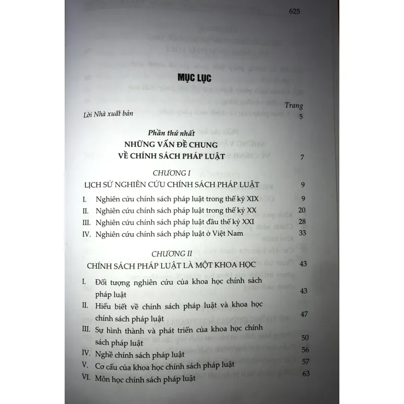 Chính sách pháp luật những vấn đề lý luận và thực tiễn  740458