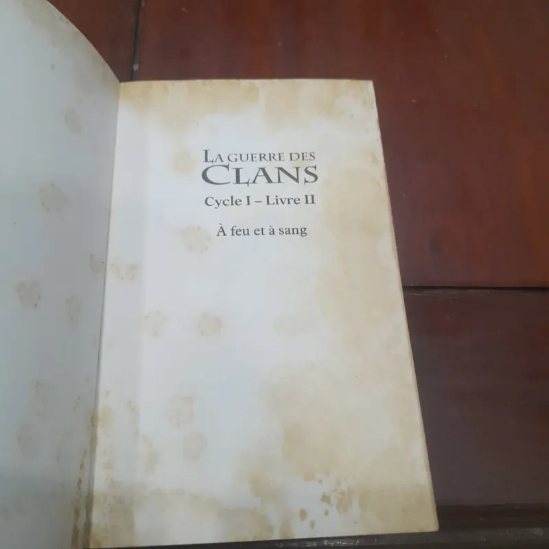 Erin Hunter - LA GUERRE DES CLANS Cycle I - Livre II À feu et à sang 792016