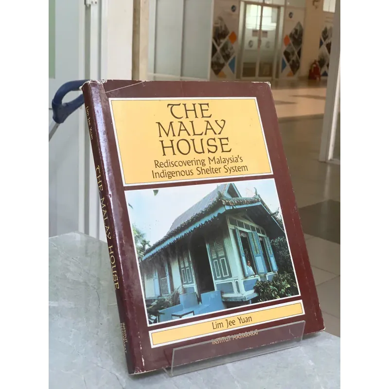 THE MALAY HOUSE (NGÔI NHÀ MÃ LAI) - LIM JEE YUAN 689722
