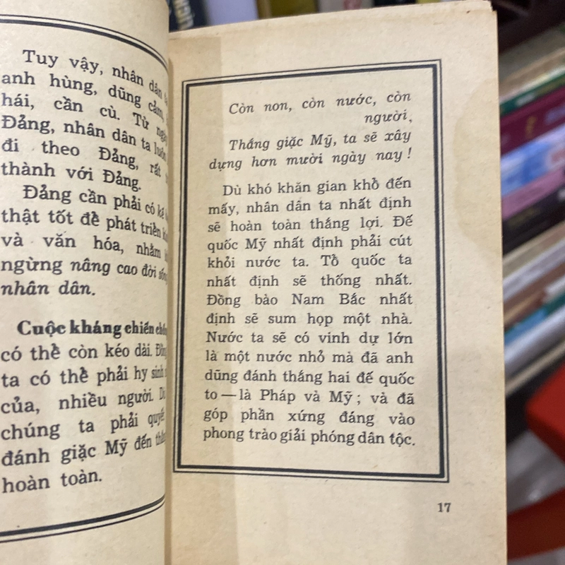 ĐỜI ĐỜI NHỚ ƠN CHỦ TỊCH HỒ CHÍ MINH VĨ ĐẠI, sách khổ nhỏ bỏ túi, xb 1969 551046