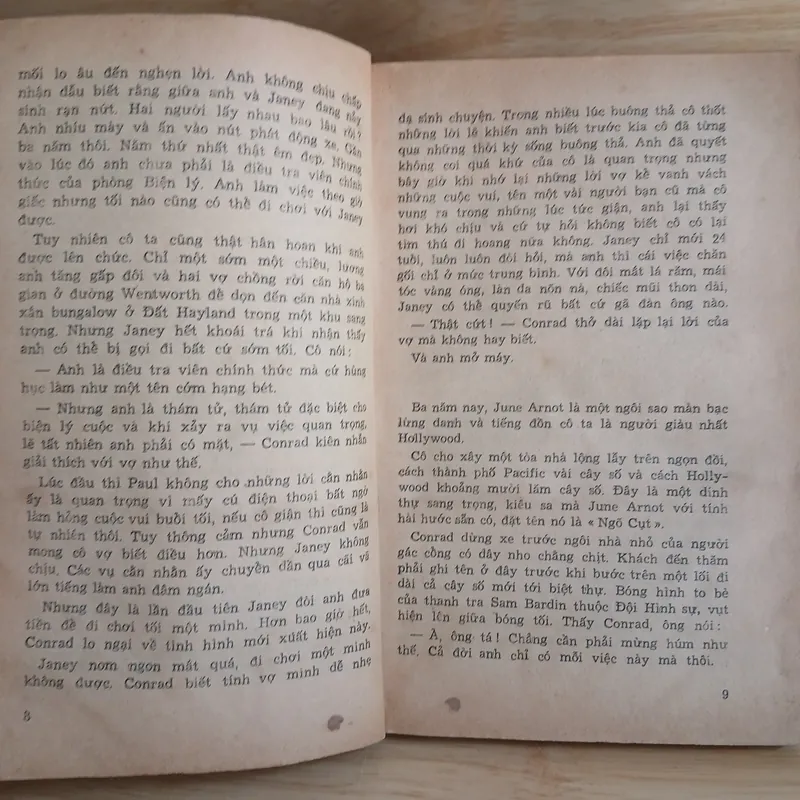 Tiểu Thuyết Trinh Thám - Cái Chết Đến Từ Trên Trời (James Hadley Chase) 592902