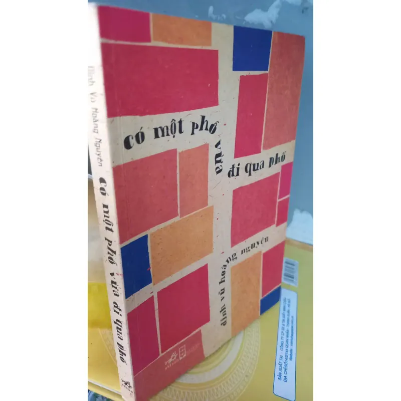 có một phố vừa đi qua phố 935378