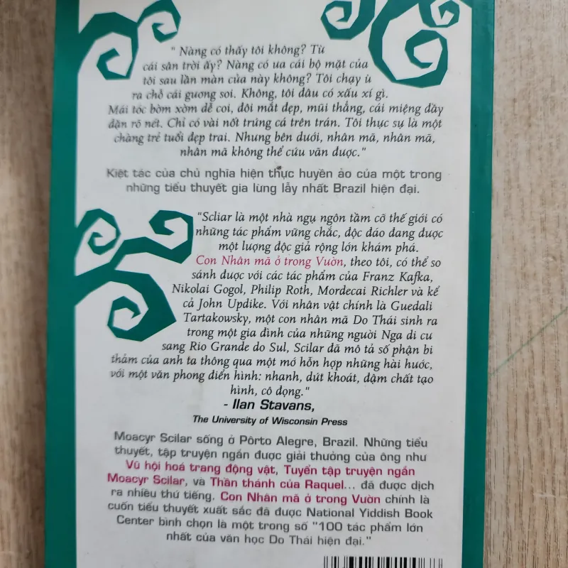 Con nhân mã trong vườn | M. Scliar 994973