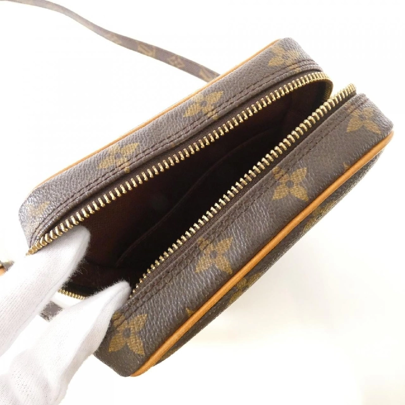 Túi đeo vai Louis Vuitton Monogram Danube M45266 611382