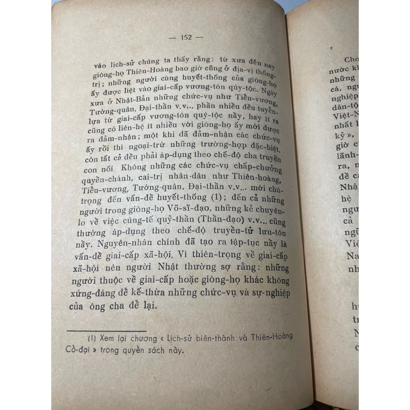 Sách Lịch sử tư tưởng Nhật Bản nguyên vẹn, in trước 1975 518950
