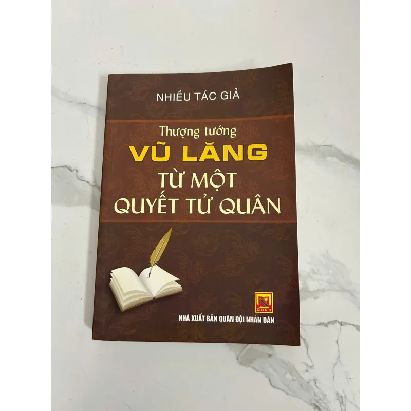 Thượng tướng Vũ Lăng: Từ một quyết tử quân - Nhiều tác giả 799171