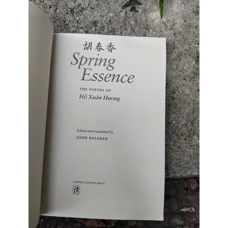 Spring essence the poetry of Hồ Xuân Hương  1036716