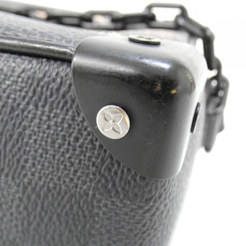 Túi xách vai Louis Vuitton Damier Graphite Stamp Mini Soft Trunk N45278 608522