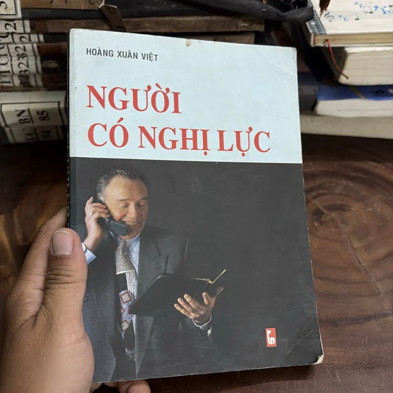 II Sách Kỹ Năng: Người Có Nghị Lực - Hoàng Xuân Việt - 2005 1039550