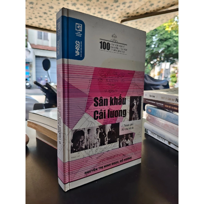 SÂN KHẨU CẢI LƯƠNG Ở THÀNH PHỐ HỒ CHÍ MINH 749634