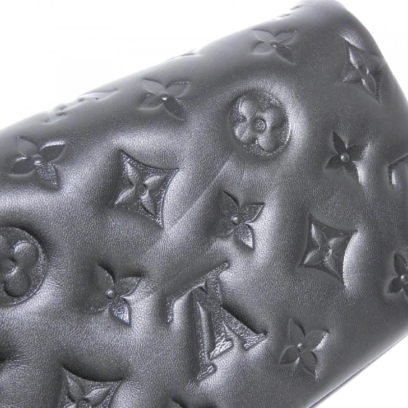 Túi đeo vai Louis Vuitton Pochette Coussin M83359 609199