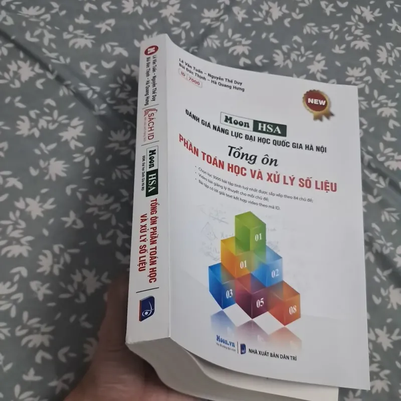 Sách ôn thi đánh giá năng lực - Tổng ôn Toán học và xử lý số liệu 697257
