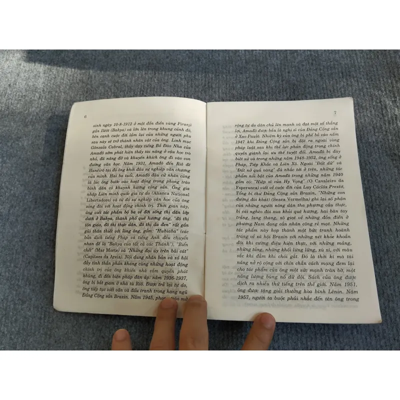 ĐẤT DỮ - HORGHÊ AMAĐÔ 574317