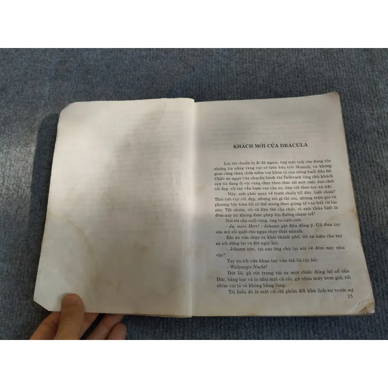 BÁ TƯỚC DRACULA - BRAM STOKER 574312