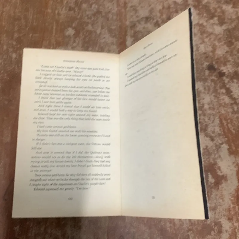 NEW MOON - STEPHENIE MEYER 763060