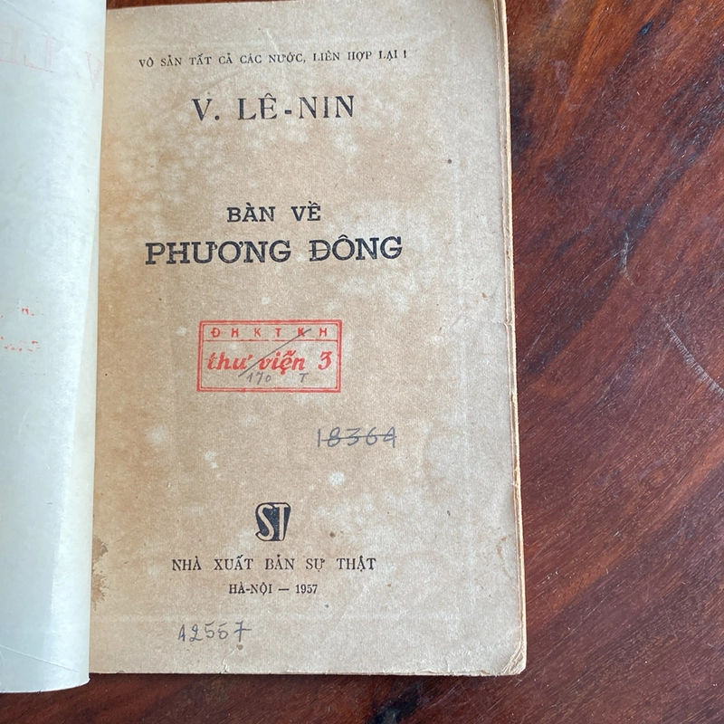 BÀN VỀ PHƯƠNG ĐÔNG - V.LÊ NIN 474595