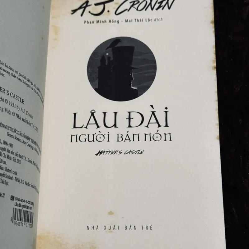 Lâu đài người bán nón 756483