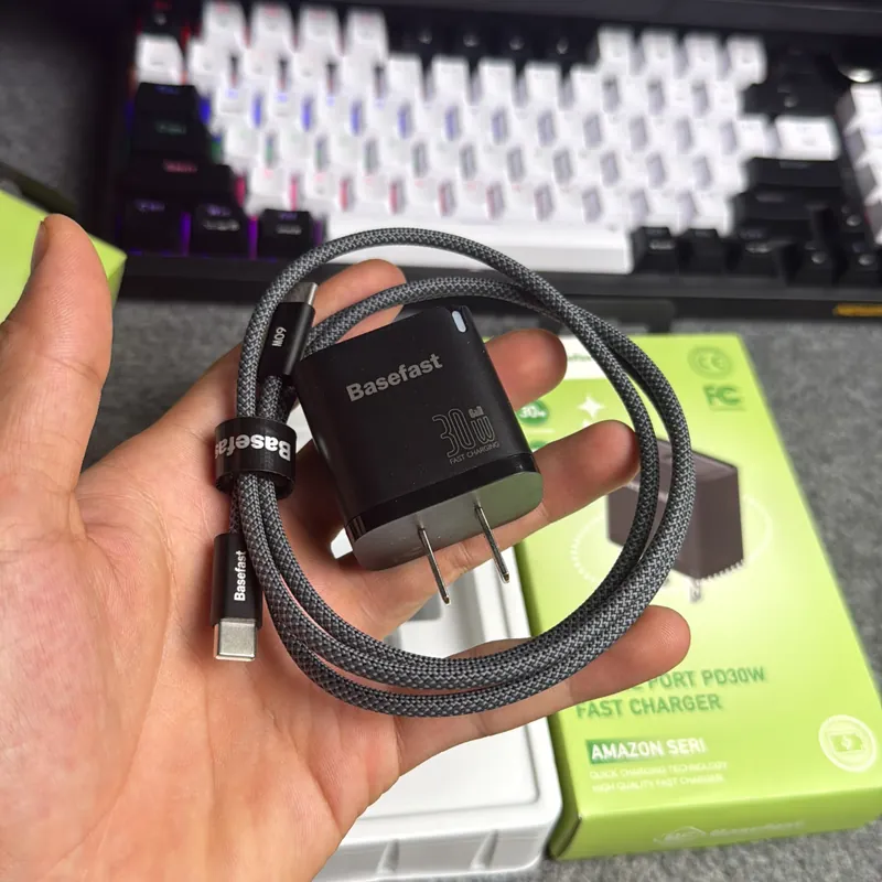 Bộ Cáp Sạc Basefast Unbox Type C 30w Dây cáp 60w 740390