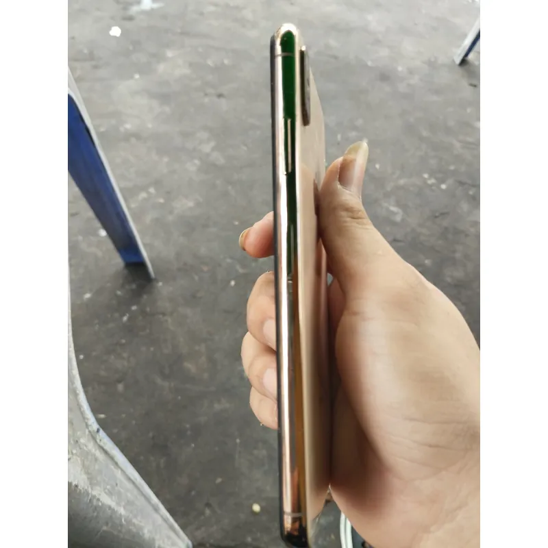 iPhone xsm 775906