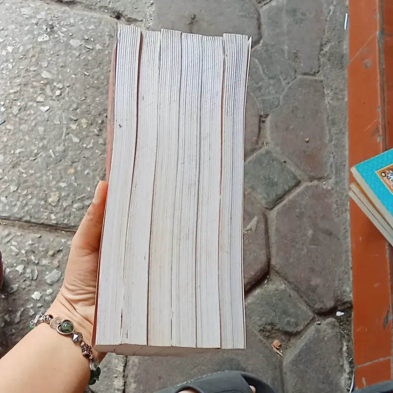 Huyết kiếm ma hoa - Hoàng Hùng 1044072