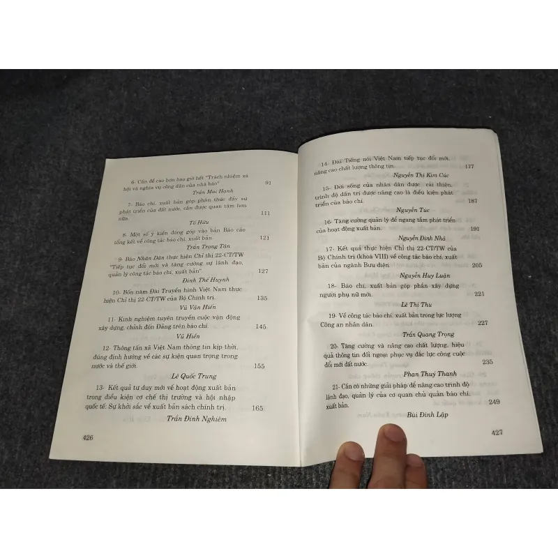 TIẾP TỤC THỰC HIỆN CHỈ THỊ 22 - CT/TW 993010