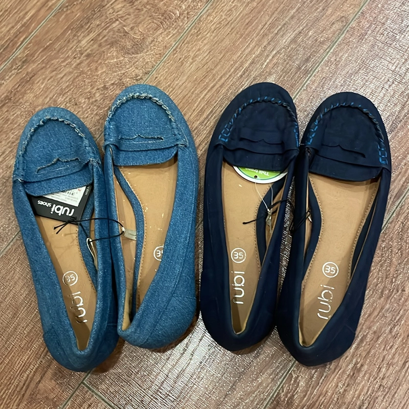 2 đôi Giày vải size 35 525851