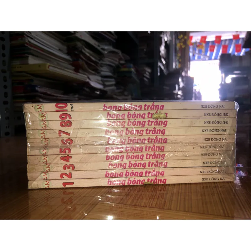 Bong bóng trắng  799363