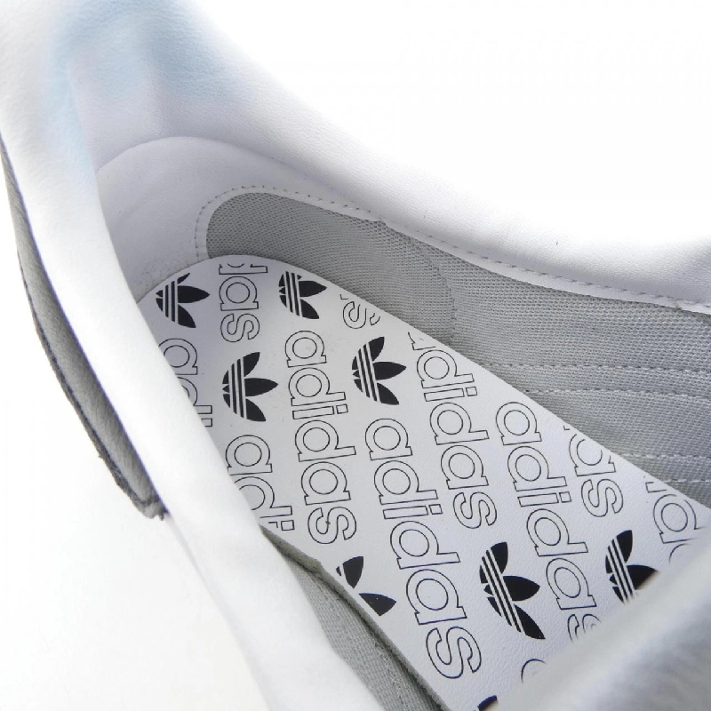 Giày thể thao ADIDAS - Hàng hiệu Authentic 903997