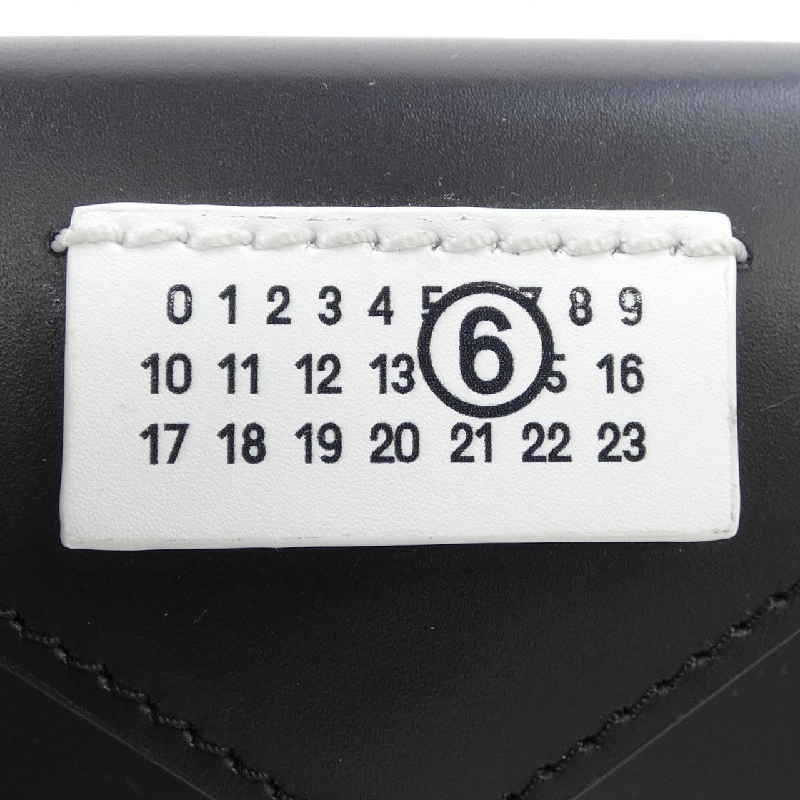 Túi MM⑥ SB6ZI0008 656783