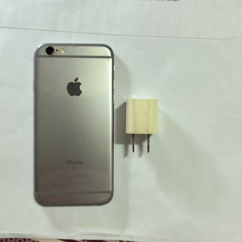 iPhone 6s 64 GB 506800