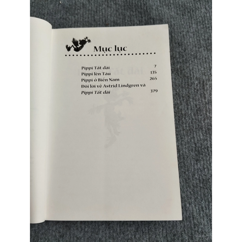 PIPPI TẤT DÀI - ASTRID LINDGREN 552730