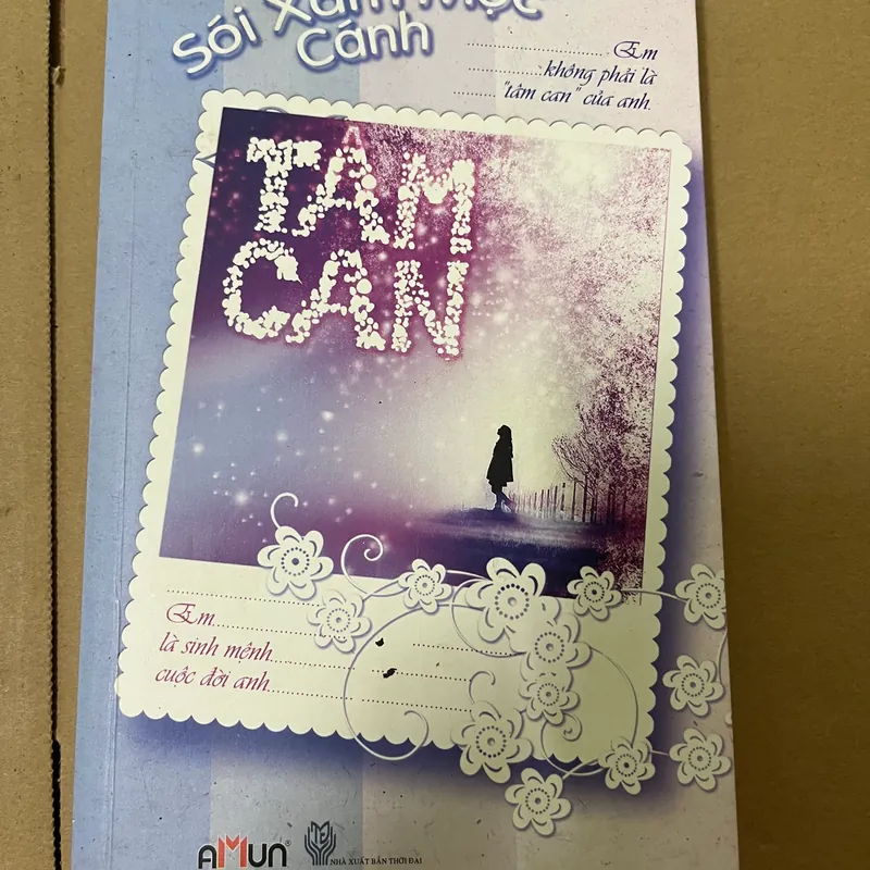 Sói xám mọc cánh 562973