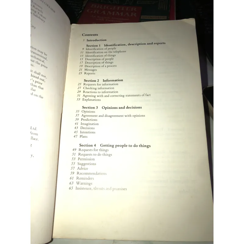 Cue for Communications - Shiona Harkess and John Eastwood 1002965