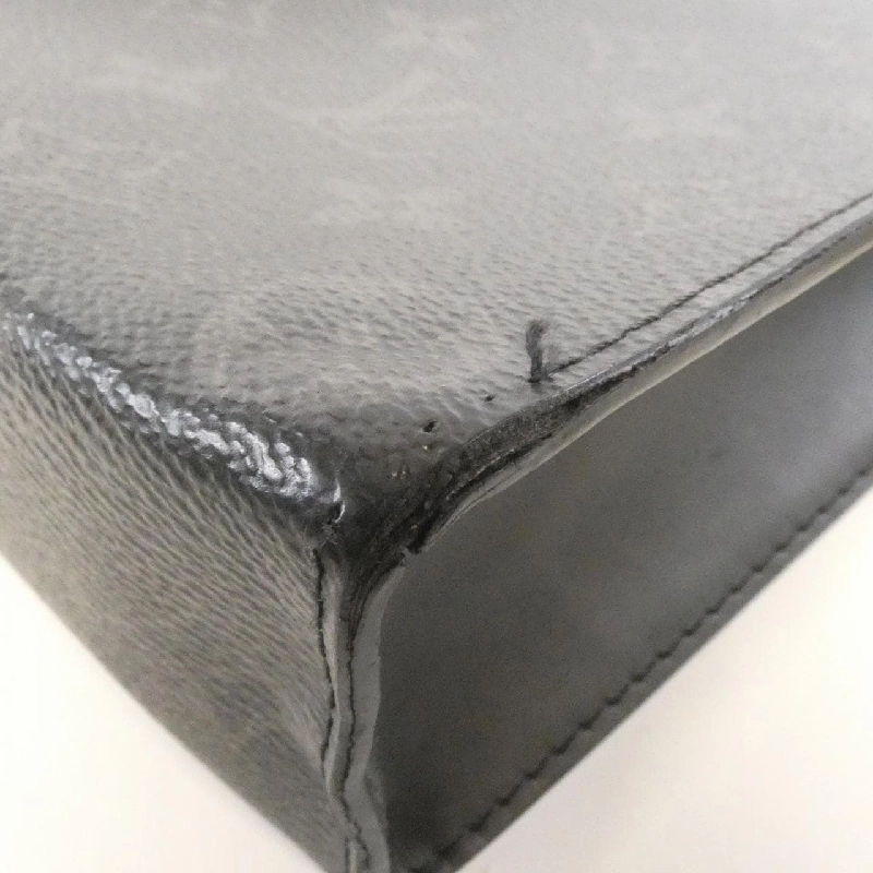 Túi xách Louis Vuitton Monogram Eclipse Pochette Voyage MM M61692 614912