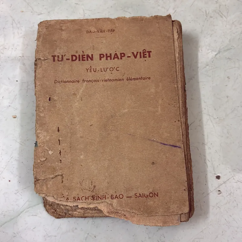 Từ điển Pháp - Việt yếu lược - 1951s 1038394